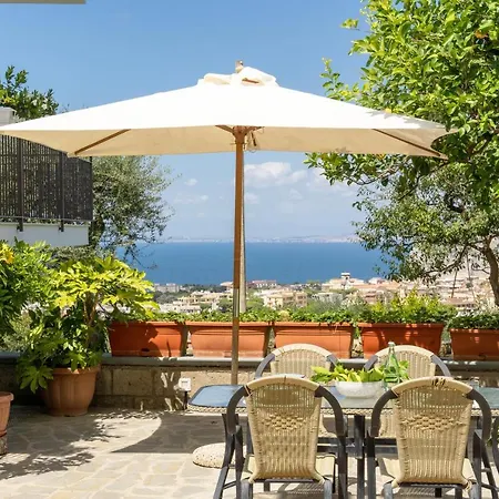 La Pigna Sorrento Holiday home *